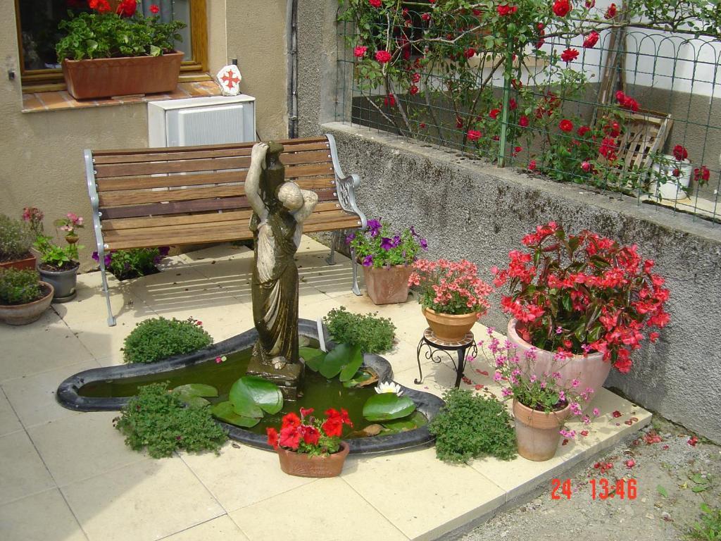 Aux Quatre Saisons Axat Bed and Breakfast Buitenkant foto